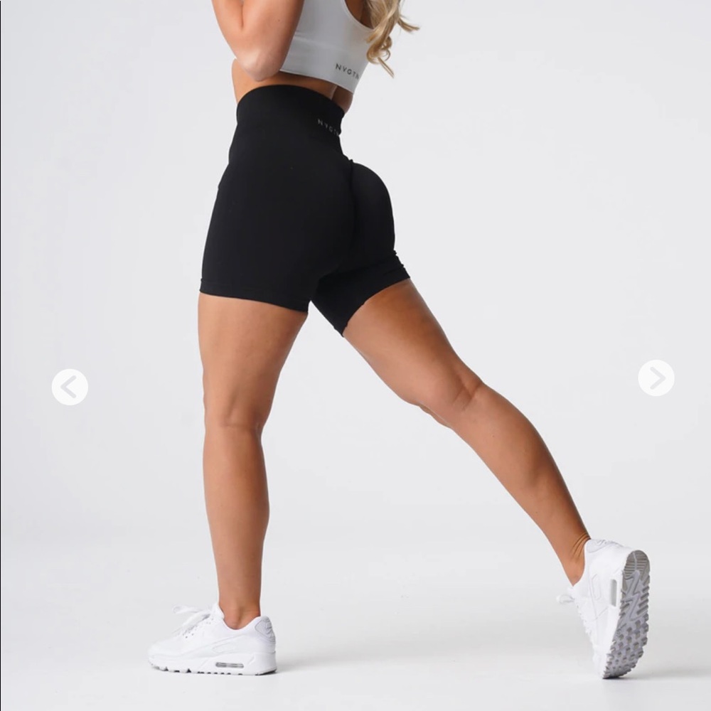 NVGTN black solid seamless shorts
